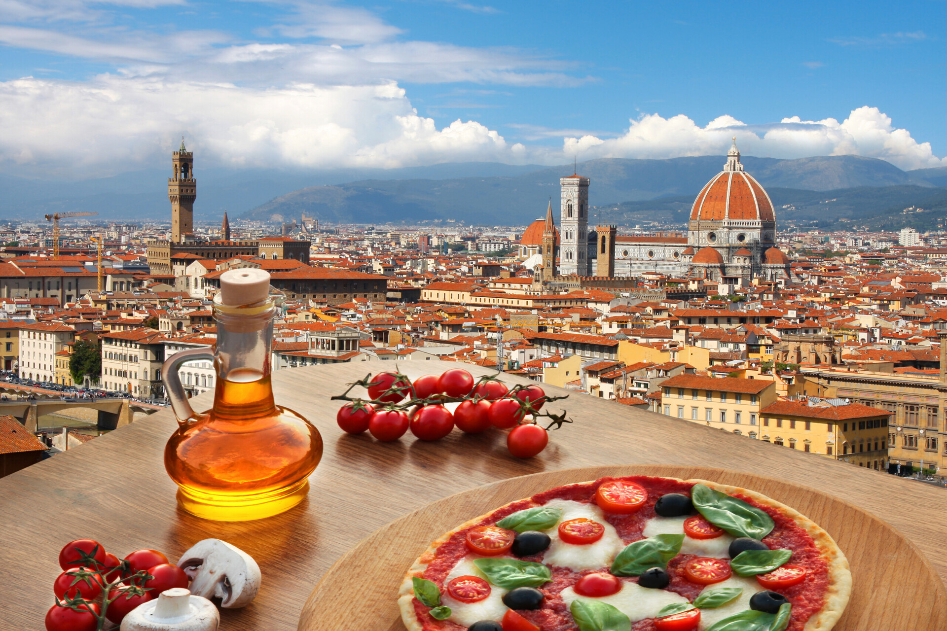 Wycieczka objazdowa autokarem do Włoch – panorama Florencji z katedrą Santa Maria del Fiore