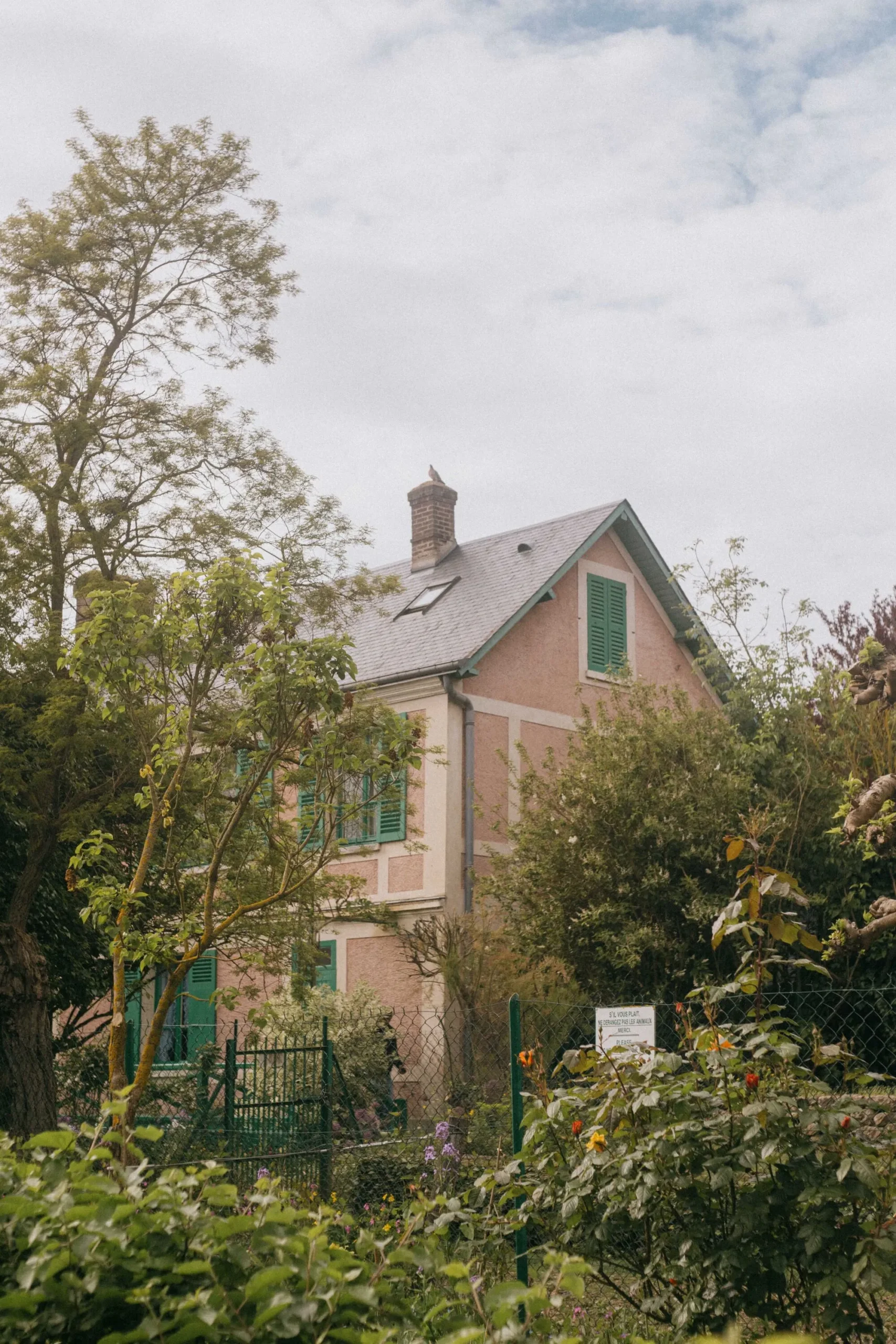 Słynny dom i ogród wodny Claude'a Moneta w Giverny – szlak impresjonistów w Normandii